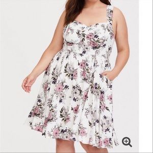 TORRID IVORY FLORAL CHALLIS MINI DRESS